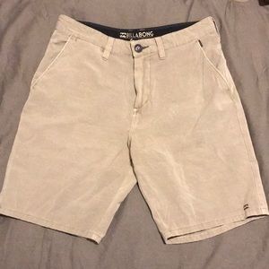 Billabong Shorts Submersibles Men’s size 30 khaki